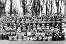 fsd-28 Pipe & Drum Band, RAF Cranfield, Bedfordshire. Photo