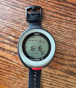 Mares Puck Pro Wrist Dive Computer - Gray (414127-GR), Used