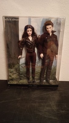 Twilight Breaking Dawn Bella & Edward doll set