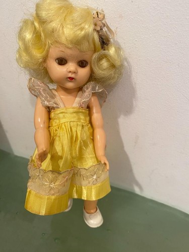 1957 A & H GIGI 8" Walker Doll All Original Hard to Find, Vogue Ginny Friend - Picture 9 of 9