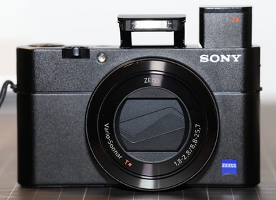 Sony Cyber-shot DSC-RX100M5A 20.2MP Digital Camera Black English Work well