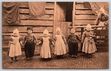 Children in Costume Volendam Holland Netherlands UNP DB Postcard XD12