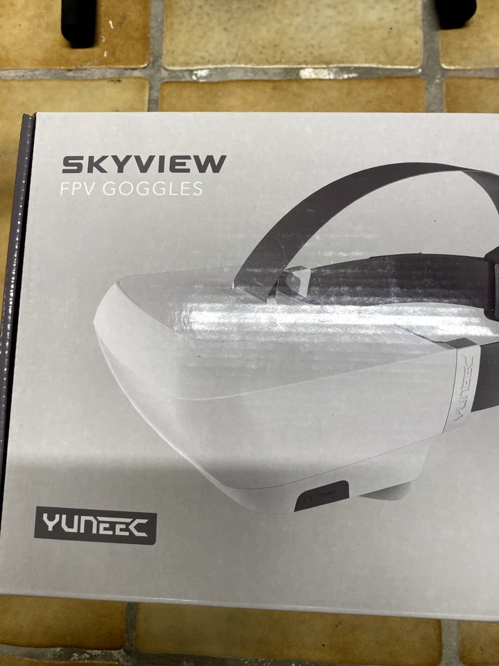 Yuneec Typhoon H Drohne mit Yuneec Sky View FPV Brille und Wizzard - Bild 2 von 4