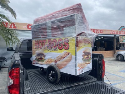 Hotdogs/Burgers Cart with Bun Warmer. Flat-Top Grill and Fryer for the Fries  