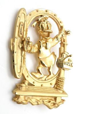 Donald Duck Brooch Pin D. Duck Mailbox Gold Tone 2.75'' Opening Ship Door Portal