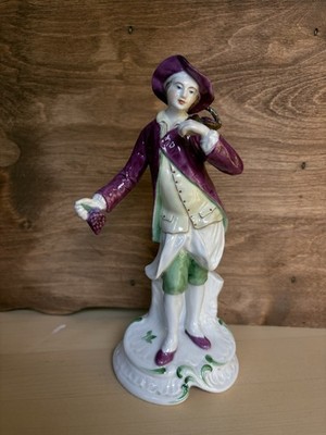 Spode Chelsea Figurine No 5 Made In England Bone China 18th Century