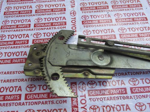 Fits TOYOTA COROLLA REGULATOR SUB-ASSY FRONT DOOR WINDOW RIGHT 1977-1979 KE30 - Picture 5 of 10