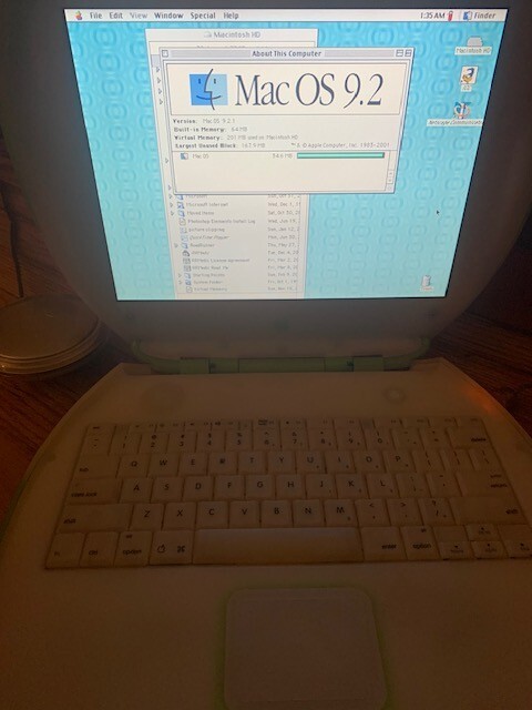 Vintage Apple iBook G3 366Mhz Clamshell Key Lime Green M6411