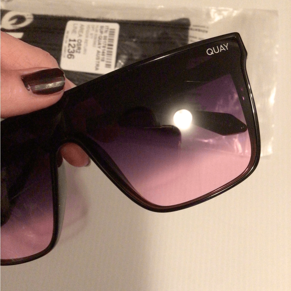 NEW Rare! ReAD* Quay Hindsight black purple fade sunglasses  display picture 1