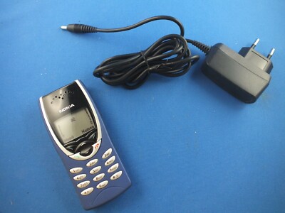 NOKIA 8210 BLAU Kult Handy Autotelefon Phone Anleitung Ladegerät ohne Simlock