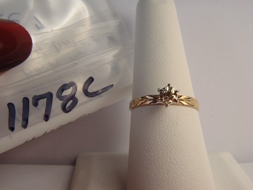 Vintage 10K Gold Engagement Promise Ring GENUINE REAL 1 Point Diamond Size 7 - Picture 11 of 20