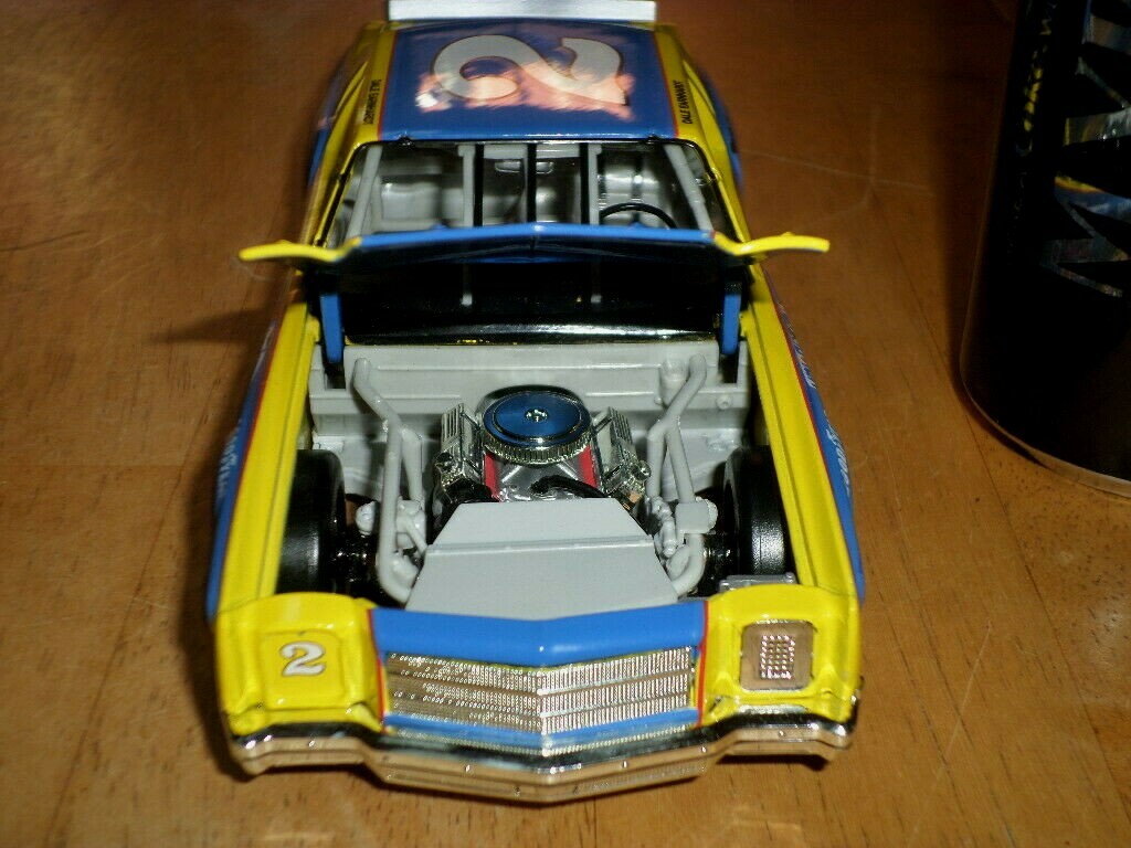 Picture 4 of 12
