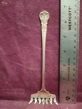 Sterling Weidlich  ANCESTRY 7 TINE BACON  FORK  6 3/4" 28 grams no monogram