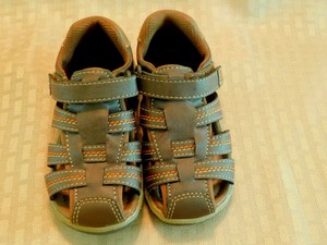 stride rite wallace sandal