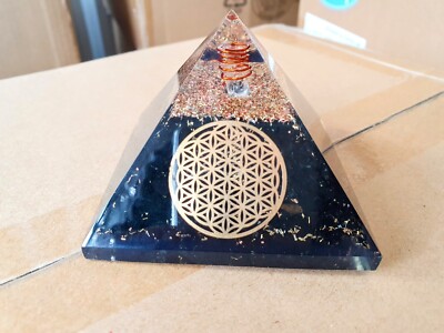 Schungit Orgonit Pyramide - Blume des Lebens & Kupferspule, 7,5 cm - EMF Schutz