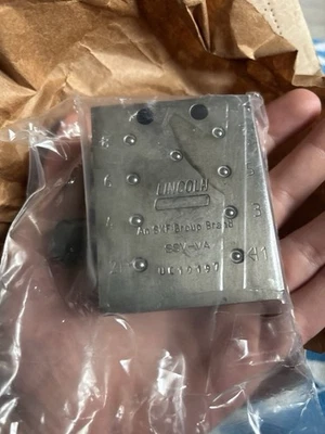 Lincoln Schmierstoffverteiler SSV-K 8 Edelstahl 1.4305 OVP 619-27474-1 - Bild 1 von 4