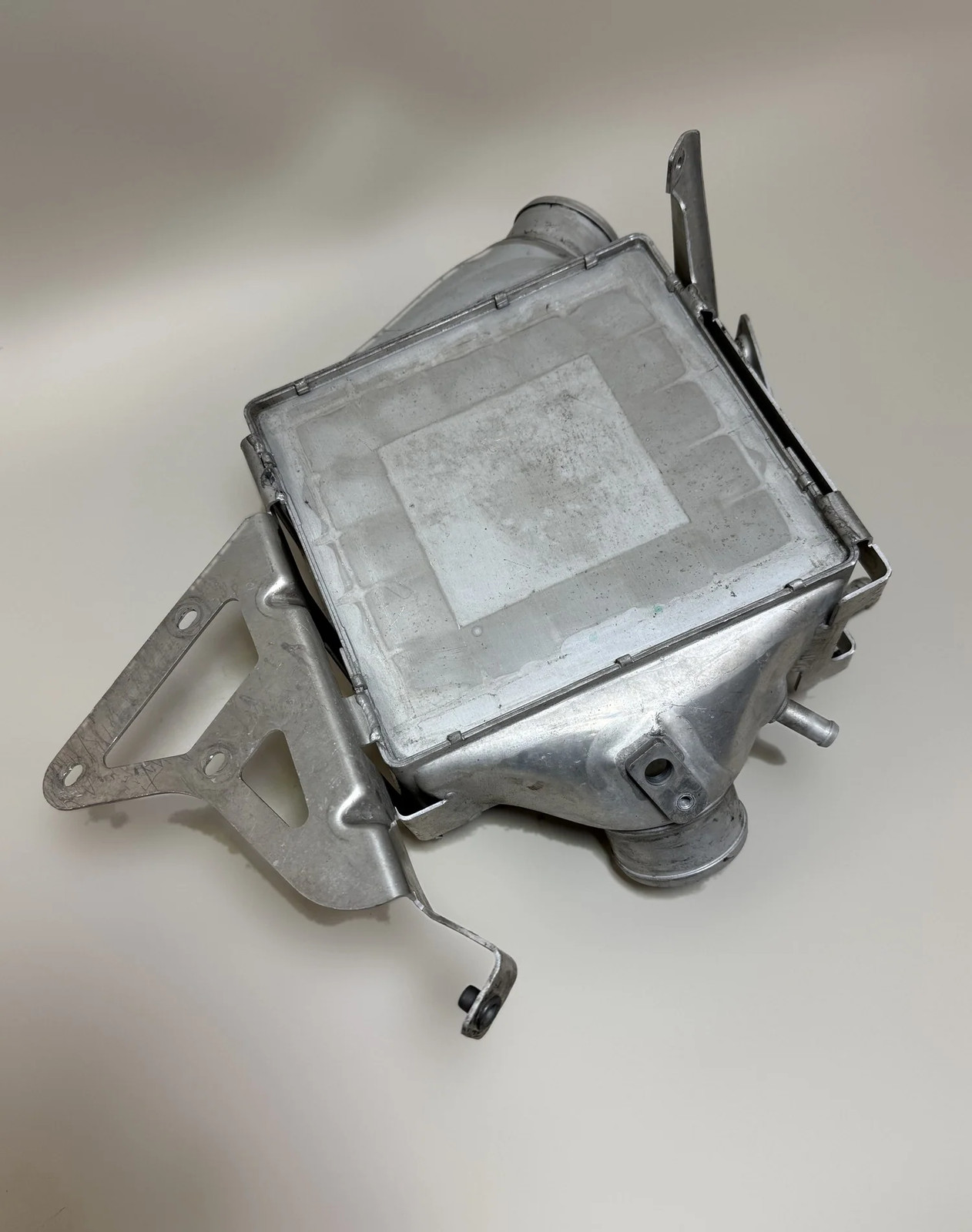 McLaren 570S 2016-2021 Left Intercooler P/N 13F0302CP