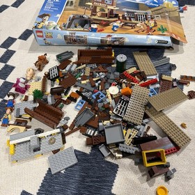 LEGO Toy Story: Woody's Roundup! (7594) Incomplete set. 