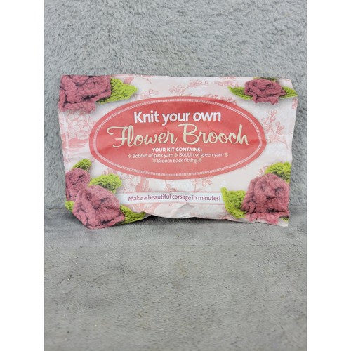 Future Publishing Knit Your Own Flower Brooch Kit Pink Green Yarn DIY Corsage