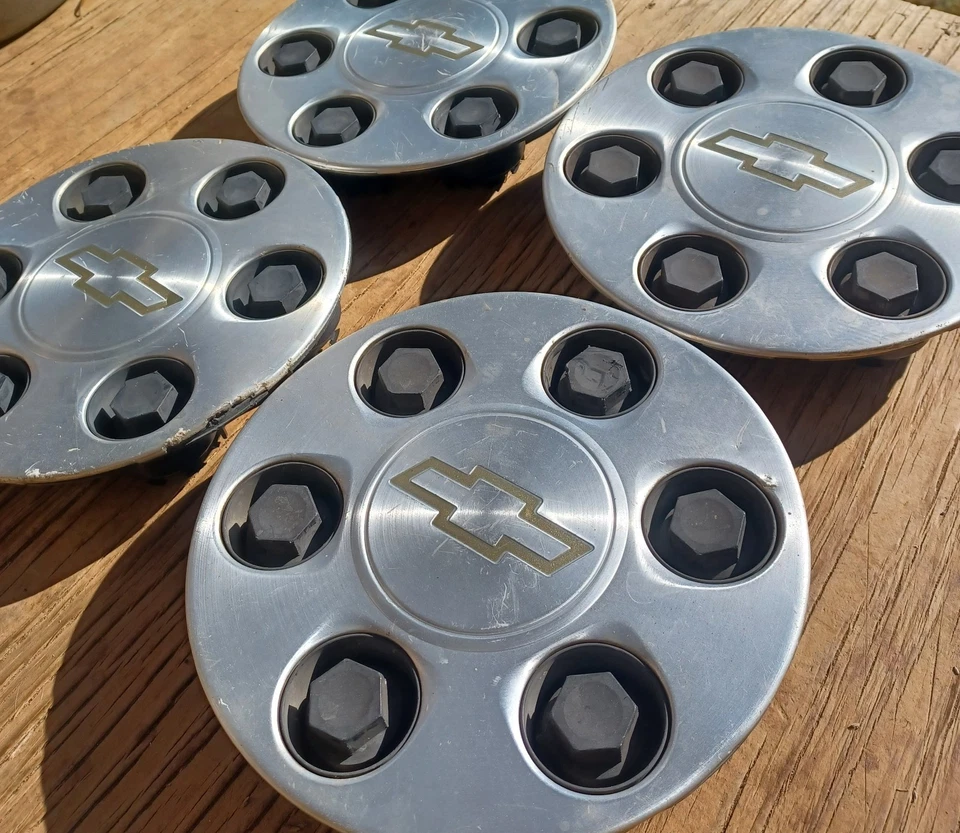 Juego de 4 tapas centrales Chevrolet Avalanche Tahoe Silverado, 1999-2007, p/n 9595263 Foto 2 de 3