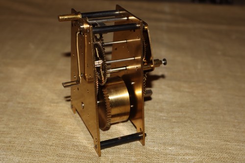 Urgos Clock Movement (Time Only) - Picture 7 of 15