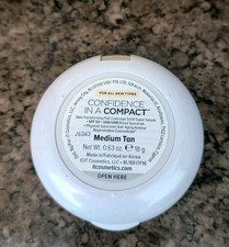 IT COSMETICS Confidence in a Compact MEDIUM TAN Solid Serum Foundation SEALED
