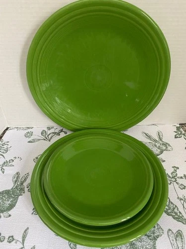 FIESTA WARE LOT OF 3 Plates Shamrock Green Dinner 10.5"  Salad 9" Dessert 7"
