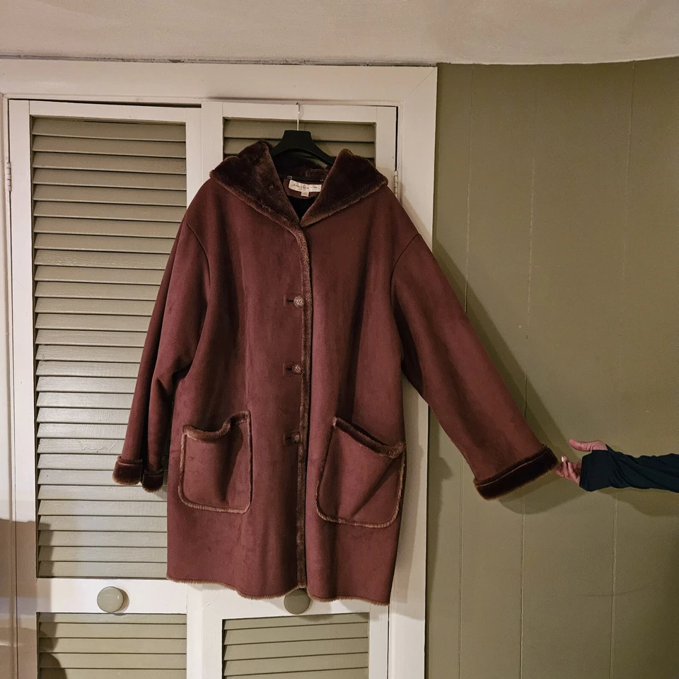 Jones New York 2X Abrigo con Capucha Marrón Gamuza Forro de Piel Sintética - ¡Hermoso!