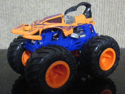Hot Wheels Monster Jam SCORPEDO Monster Truck 1:64 Loose