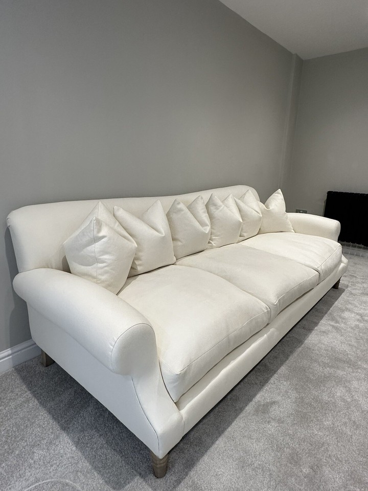 Loaf Crumpet Extra Large 252cm Sofa Oyster White Cushion Back Cream RRP