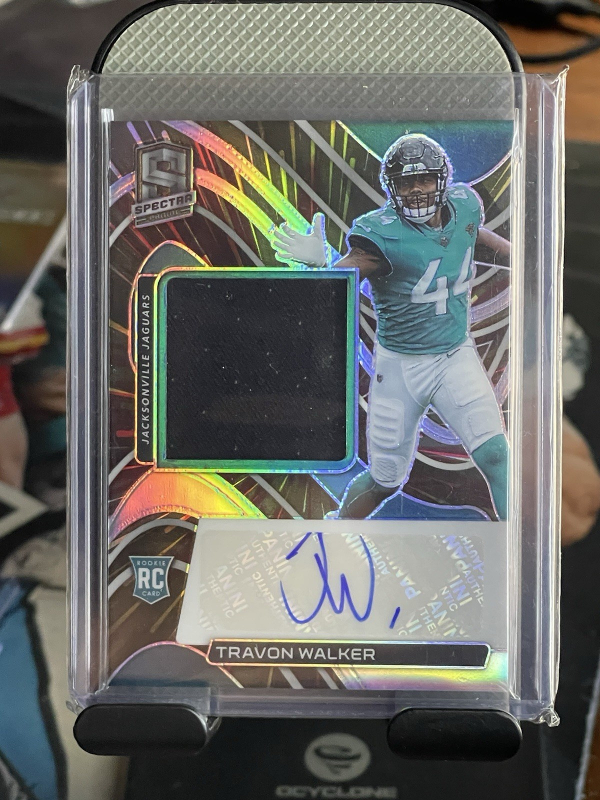 Travon Walker 2022 Panini Spectra Hyper Prizm Rookie Patch Auto Card /75 #201