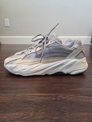 Size 11.5 - adidas Yeezy Boost 700 V2 Cream