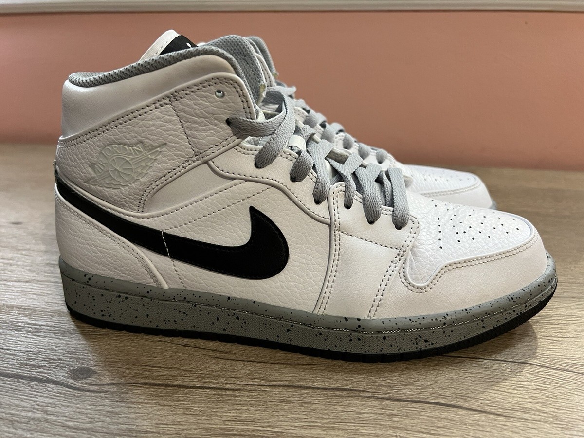 Jordan 1 Mid White Cement 2018 - Size 8.5 - 554724-115 