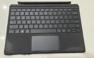 Microsoft 1725 Cover Backlit Keyboard Surface Pro 7 (READ)