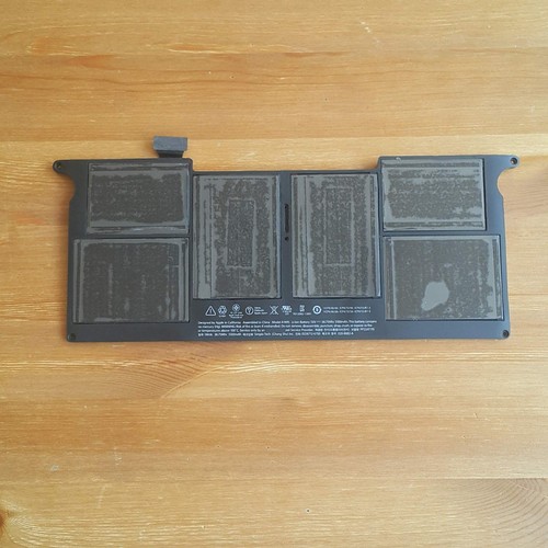 Genuine Apple MacBook Air 11" 2011 2012 A1495 Battery 5100mAh + Tools - Local - Picture 5 of 12