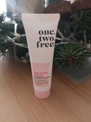 *NEU* One Two Free Favourite Foaming Cleanser 30 ml Gesichtsreiniger