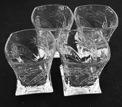Quadro Comet Cut Crystalite Bohemia Crystal Four Whiskey Tumblers Czech BarWare