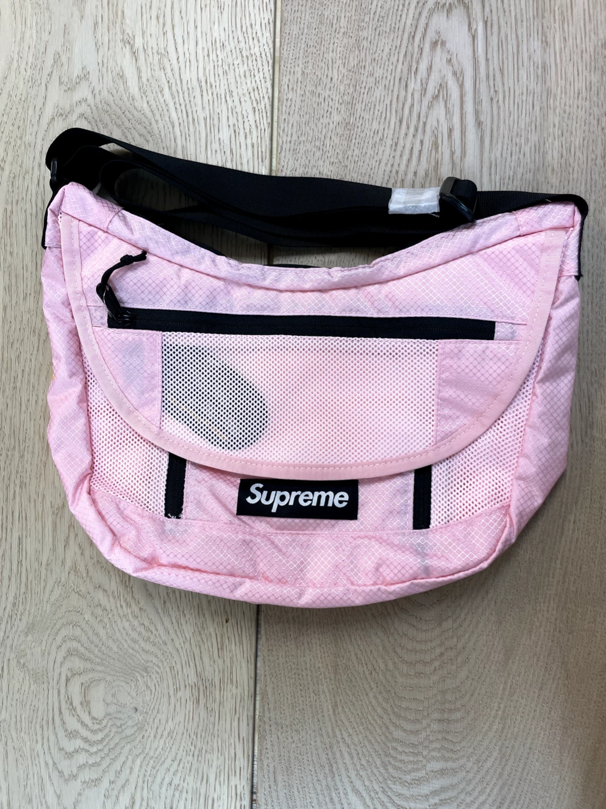 SAC MESSENGER SUPREME/ROSE / OS/ SS22/ 100 % AUTHENTIQUE