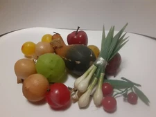 Vtg Fake Vegetables And Fruit