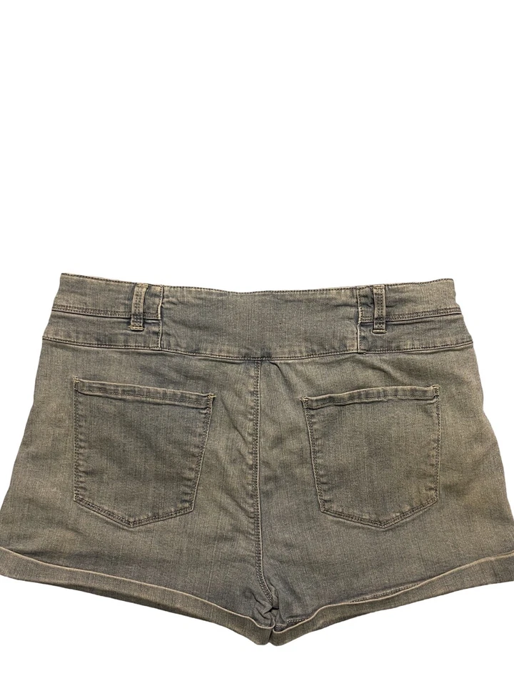 LOVE FIRE Blue Denim Button Fly Shorts Cuffed High Waist Stretch Juniors Size 15 - Image 3 of 4