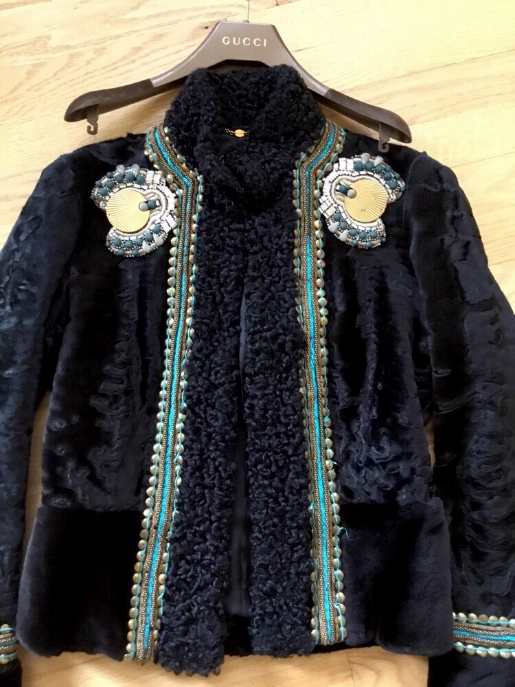 【common unique】plentifuset-up single jacket with celebrity GUCCI $19,750.00 EXQUISITE GLAMOR ASTRAKHAN ABSOLUTELY