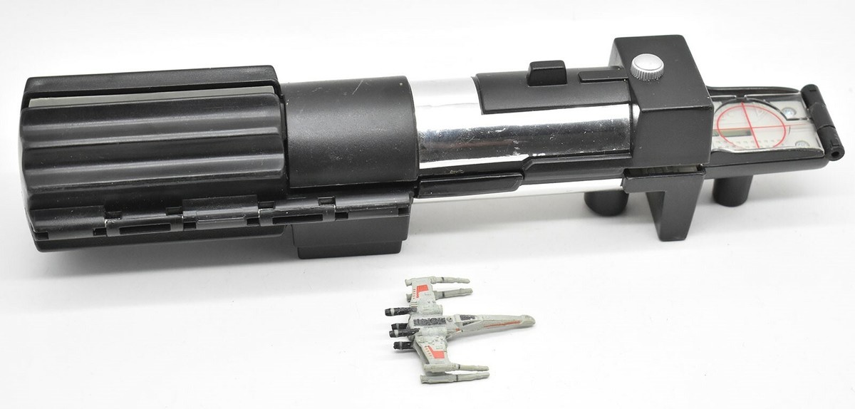 Star Wars Micro Machines Darth Vader's Lightsaber Death Star