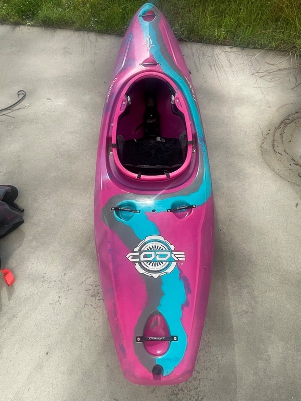 Dagger Code Kayak