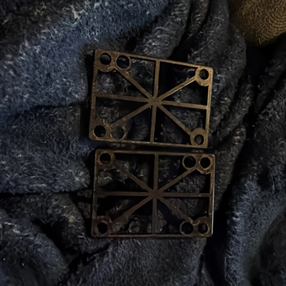 se trata de monopatines con tornillos 7/8 con todas las tuercas. Foto 4 de 4