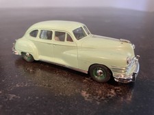 Vitesse 1947 Chrysler Windsor Sedan 370 143 Scale Diecast Car
