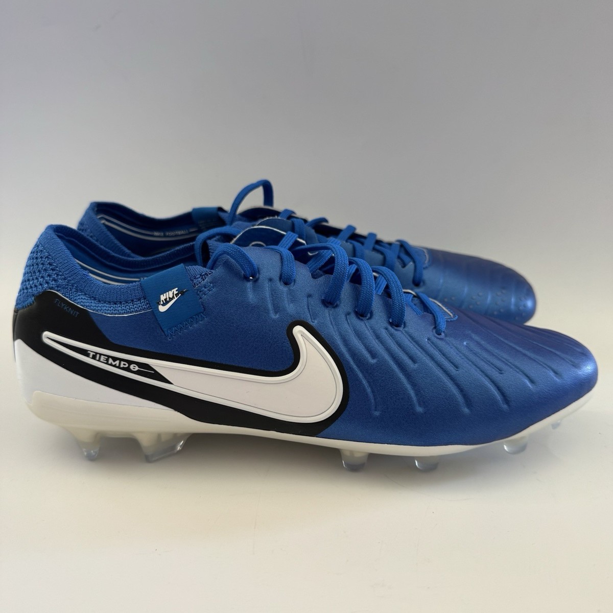 Nike Men's 7.5/Womens 9 Tiempo Legend 10 Elite FG Soccer Cleats