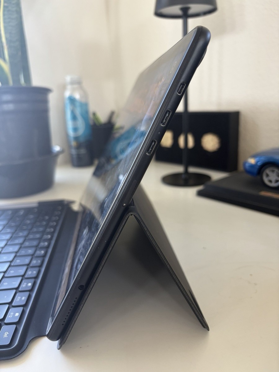 Star Labs StarLite MK V | 2-in-1 Laptop/Tablet (Linux Compatible