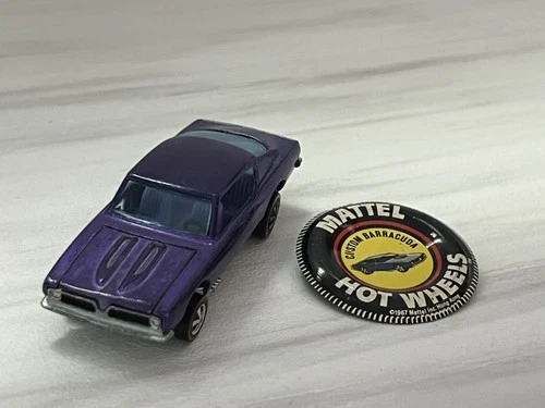 Hot Wheels 1968 Redline Custom Barracuda HK Vintage with Metal Collector Button