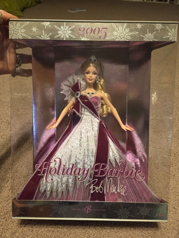 2005 Holiday Barbie by Bob Mackie - Model G8058 - NRFB - Collector Edition