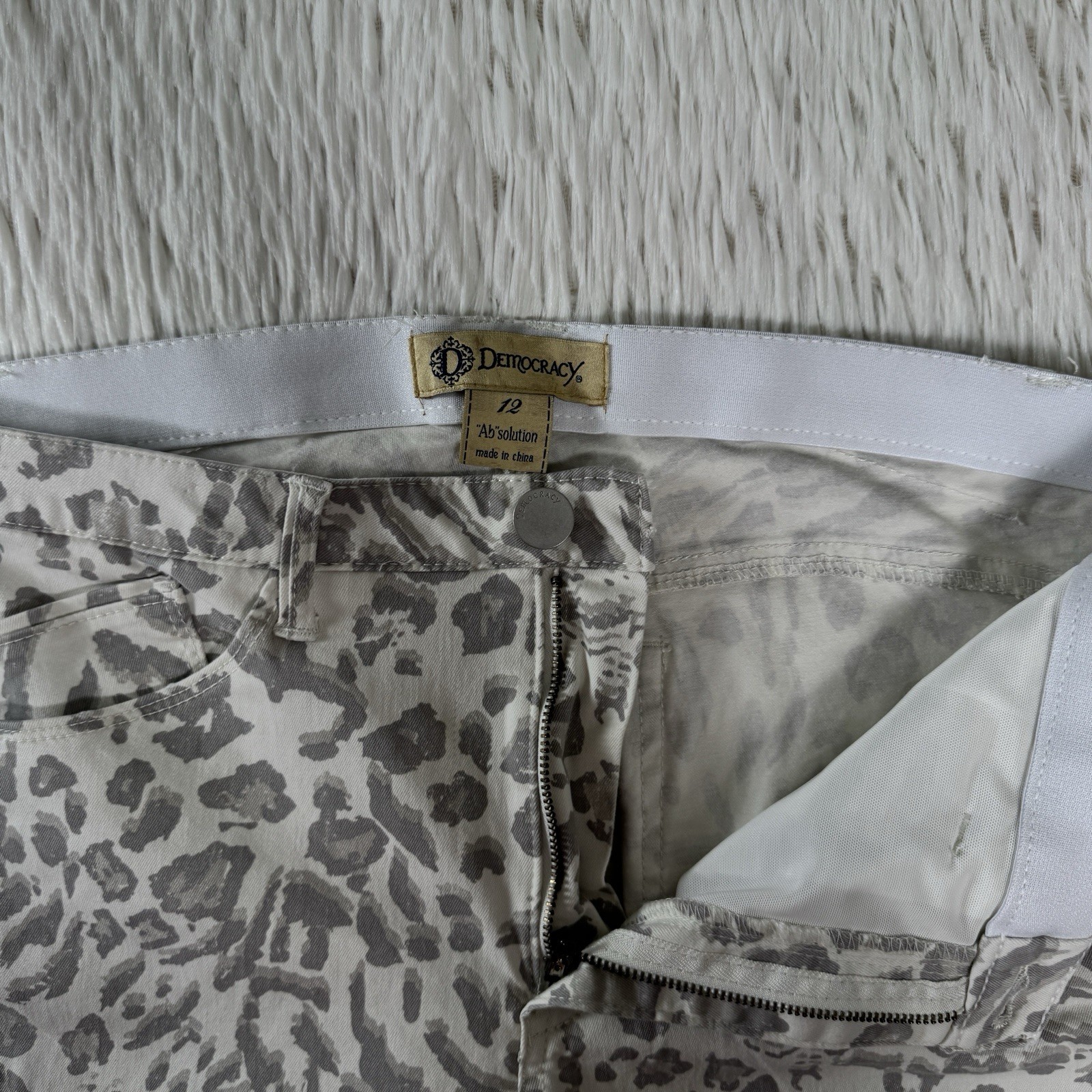 Democracy "Ab" Solution Gray Leopard Print High-R… - image 24